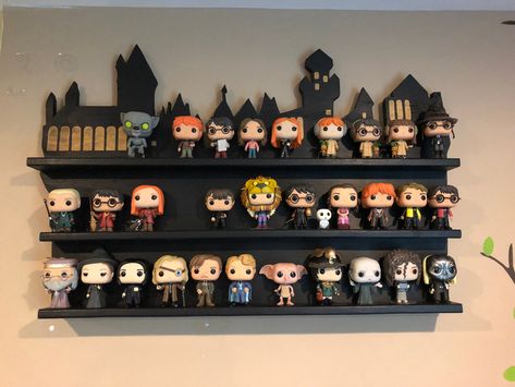 Funko Pop Display Ideas, Harry Potter Shelf, Harry Potter Display, Harry Potter Castle, Harry Potter Dolls, Funko Pop Display, Magical Castle, Harry Potter Merch, Harry Potter Room Decor