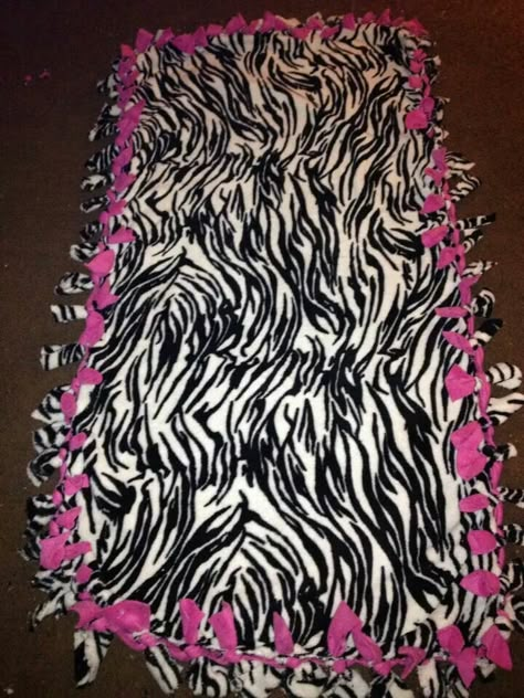 Zebra Print Blanket, Y2k Blanket, Backgrounds Tumblr Pastel, Zebra Blanket, Y2k Things, Backgrounds Tumblr, Room Vision Board, Zebra Rug, Aesthetic 2023