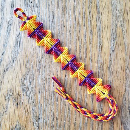 Photos added by clairehair page 7 | BraceletBook Friendship Bracelets Advanced, Normal Pattern Bracelet Easy, Macrame Bracelet Ideas, Cute Friendship Bracelets Pattern, Diy Crochet Bracelet, Cool Friendship Bracelets, Diy Friendship Bracelet, String Bracelet Patterns, Yarn Bracelets