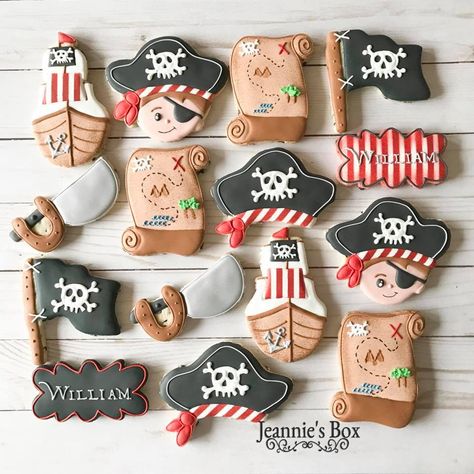 Homemade Pirate Costumes, Halloween Biscuits, Pirate Cookies, Decorating Business, Pirate Themed Birthday Party, Pirates Party, Pirate Themed Birthday, Theme Cookies, Pirate Theme Party