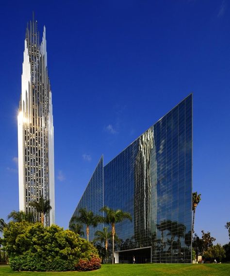 (BAD) Blog About Design: Person Of Influence: Philip Johnson Mecca Hotel, Garden Grove California, Crystal Cathedral, Orange California, Christmas Pageant, Modern Church, Philip Johnson, Christmas Program, Name Of God