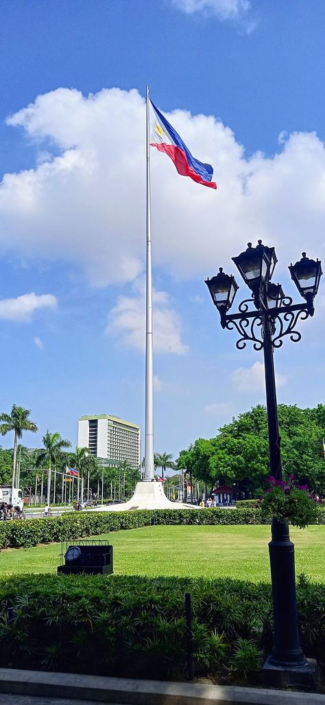 Philippine Flag #Manila #Philippines #Philippineflag #Flag #Photography #History #LovePhilippines Philippines Flag Aesthetic, Philippines Background, Manila Aesthetic, Flag Of The Philippines, Phillipines Travel, Flag Photography, Philippines Flag, International Passport, Photography History