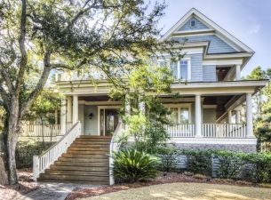 Home exterior at 35 Ocean Course Drive on #Kiawah Island (available for sale as of 03.20.16) Old Garden, Big Chill, Kiawah Island, Forest View, Southern Homes, Miramar Beach, Beach Watercolor, San Blas, Beach Vacation Rentals