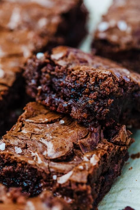 Brownies Decorados, Espresso Brownies, Nutella Brownies, Baking Chocolate, Delicious Brownies, Treat Recipes, Best Brownies, Chocolate Hazelnut, Foodie Recipes