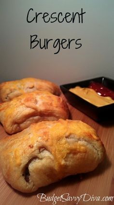 Crescent Burgers, Crescent Roll Recipes, Think Food, Crescent Rolls, Burger Recipes, Main Dish Recipes, Om Nom, I Love Food, Yum Yum