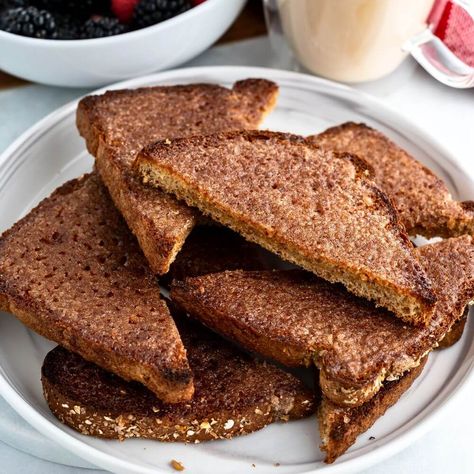 Easy 5-Ingredient Cinnamon Toast - Yummy and fully Cinnamon Sugar Toast, Sour Cream Pancakes, Brunch Items, Brunch Bread, Cheese Toast, Cinnamon Toast, Just Bake, Delicious Sandwiches, Breakfast On The Go