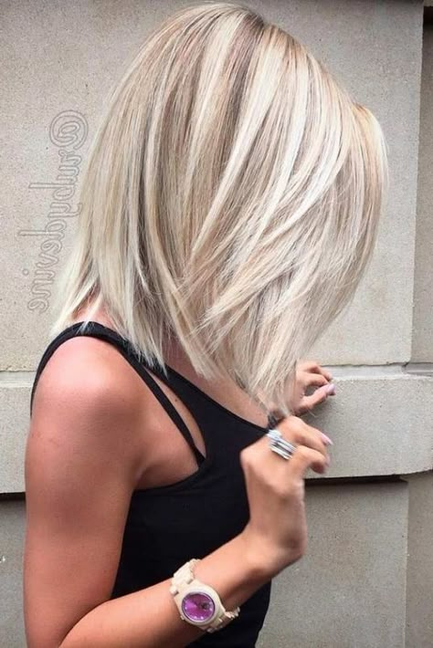 15 Most Charming Blonde Hairstyles for 2018 Haircuts For Medium Length Hair, Penteado Cabelo Curto, Brown Blonde Hair, Medium Hair Cuts, Long Bob, Shoulder Length Hair, Medium Length Hair Cuts, Homecoming Hairstyles, Great Hair