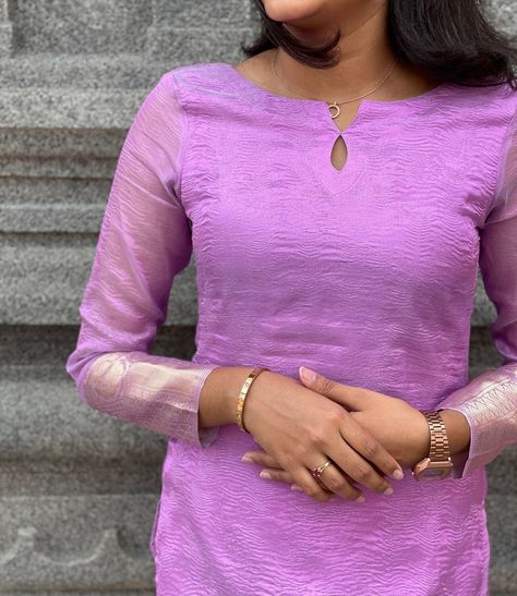 E- 1150 Cushed tissue kurti ,full sleeves with back rope (with lining) Sizes: XS to XL Mild soap handwash and steam ironing is recommended Dm for orders and price Colour may slightly vary due to lighting Model Size -Xs [kurti, festive, maxi, co ord, kurta sets, regular wear, casual wear, office wear, style, marriage] #kurti#casulakurti#dailywearkurti#smallbusiness#officewearkurti#officewearstyle#kurtisofeyal#festivekurtis#kurtidesign#kurtis #kurticollection#kurtifashion#kurtistyle#eyal... Full Hand Kurti Design, Full Sleeves Kurti Designs, Full Sleeve Kurti, Dress Necks, Kurtis Design, Stylish Kurtis, Salwar Neck Designs, Stylish Kurtis Design, Desi Fashion Casual