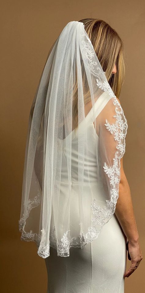 Lace Fingertip Length Wedding Veil Short Bride Veil in White , Light Ivory Wedding Veil Short, Fingertip Length Wedding Veil, Veil Short, Short Bride, Wedding Veils Short, Short Veil, Bride Veil, Light Ivory, Wedding Veil