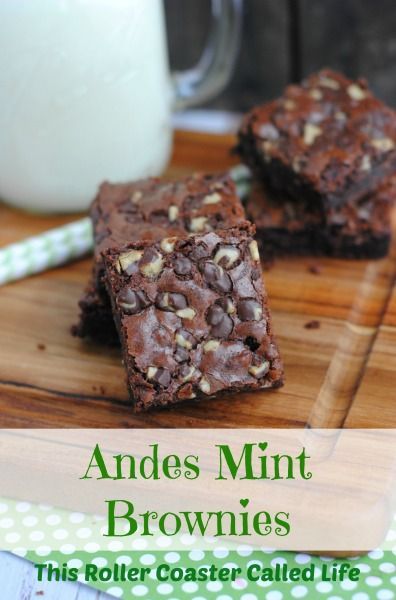 What a great thing to add to a batch of brownies! Ready to make your own Andes Mint Brownies? Andes Mint Recipes, Andes Mint Brownies, Andes Mints Brownies, Mint Desserts, Baking Treats, Andes Mint, Mint Brownies, Mint Recipes, Bake Cookies