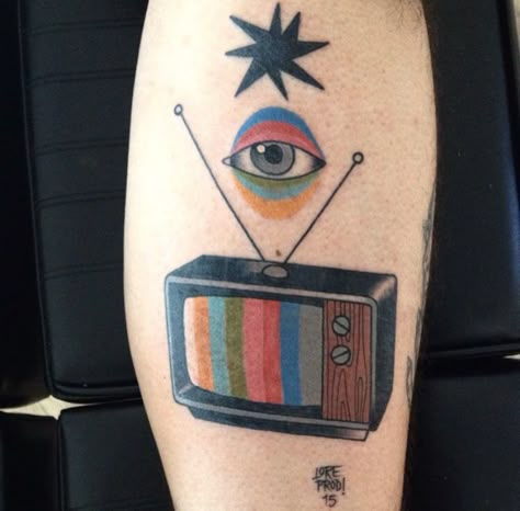 Tv Tattoo, Travel Tattoo Ideas, Pop Art Tattoos, Traditional Tattoo Inspiration, Travel Tattoos, Grunge Tattoo, Tattoos Inspiration, Tattoo Aesthetic, Quality Tattoo