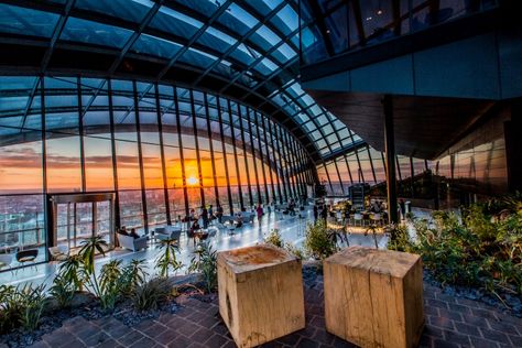 Sky Pod Bar, Darwin Brasserie and Fenchurch Seafood Bar & Grill by o1 Creative, London – UK » Retail Design Blog Sky Garden London, Glass Restaurant, Sky Bar, Best Rooftop Bars, London Bars, Sky Garden, Better Homes And Garden, Things To Do In London, London Restaurants