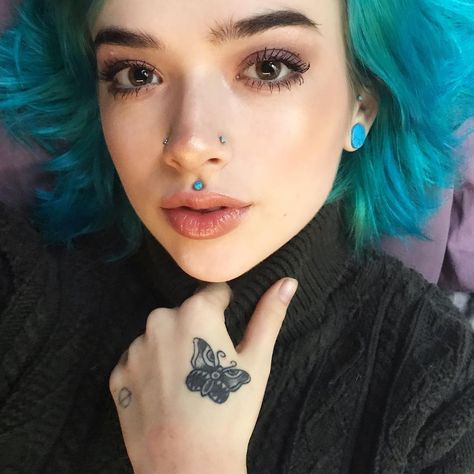 feel free to be free if that's what you need Xoe Arabella, The Breakfast Club, Body Mods, Be Free, Pretty Hairstyles, Nostril Hoop Ring, Septum Ring, Nose Ring, Feel Free