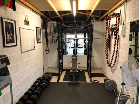 Small Shed Gym Ideas, Carport Gym Ideas, Home Gym Storage Ideas, Small Garage Gym, Loft Boards, Gym Shed, Small Home Gym Ideas, Home Yoga Room, Backyard Gym