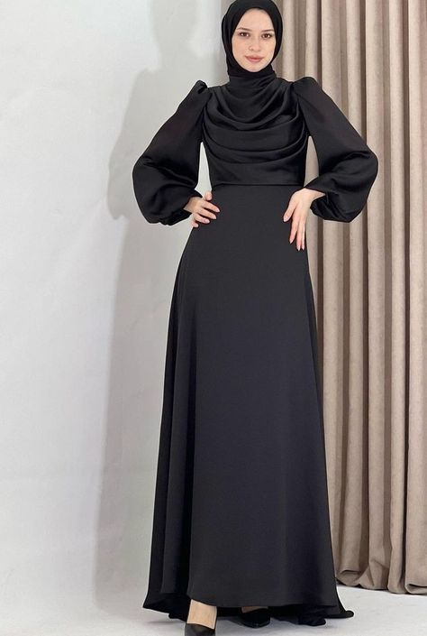 Simple Black Dress Hijab, Black Dress Silk Long, Hijab Dress Party Simple Black, Dress Black Hijab, Hijab Dress Party Bridesmaid, Black Dress Hijab, Dress Muslim Modern, Kebaya Modern Dress, Black Dress Style