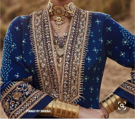 Anita Dongre Suits, Bandhani Jacket, Velvet Dress Designs, Anita Dongre, Designer Kurti Patterns, Cocktail Gowns, Fancy Dress Design, Indian Designer Outfits, Fashion Attire