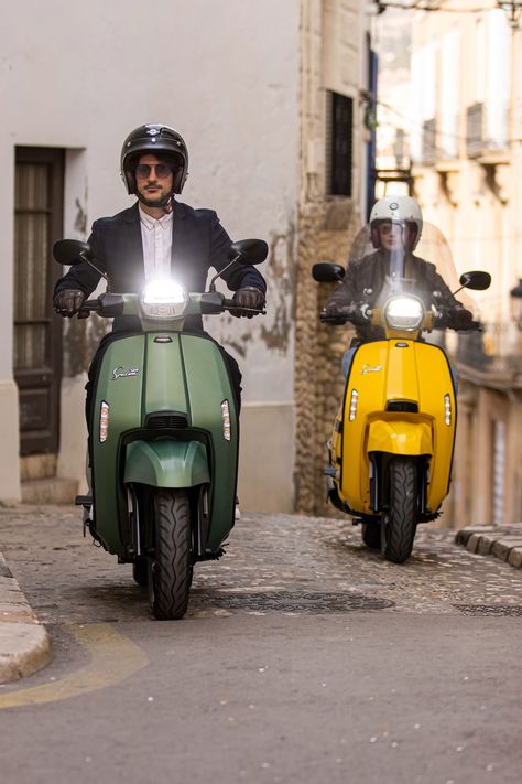 The Lambretta V50 Special, like its big siblings with strong classic design, metal body, urban convenience. Lambretta V50 £3299 + OTR or £57.99 PCM on HP deal* For full details on finance offers check the link below https://www.motogb.co.uk/model/2022-lambretta-v-50-special-e5-flex-fender-795 #Lambretta #LambrettaVSpecial #LambrettaV50 #LambrettaUK #Scooterworld #MotoGB #lambretta #scooters #scooterist #scooter #scooterboy #scootersofinstagram #scootering #instascooter #scooterlove #scooterlife Moped Scooter Aesthetic, 125 Scooter, Electric Moped Scooter, Mopeds For Sale, Lambretta Sx200, Honda Motorbikes, New Jet, Lambretta Tv175 Series 2, Mod Scooter