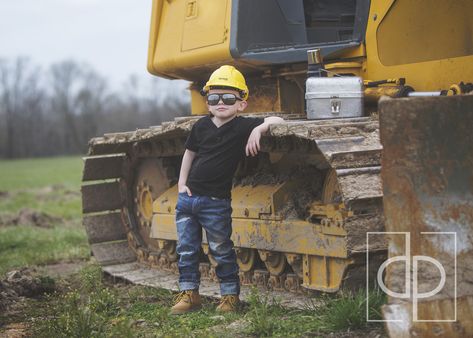 Construction photo shoot Construction Birthday Pictures, Construction Birthday Photo Shoot, Construction Theme Birthday Pictures, Construction Photoshoot, Construction Theme Photo Shoot, Construction Photo Shoot, Construction First Birthday Pictures, Construction Theme Pictures, Construction Photoshoot Kids