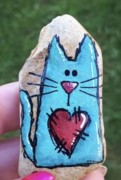 Cat Painted Rocks Ideas, Animal Rock Painting Ideas, Cat Rock Painting, Sharpie Designs, Painted Rock Cactus, Cat Rock, Painted Rock Animals, Diy Rock Art, Art Pierre