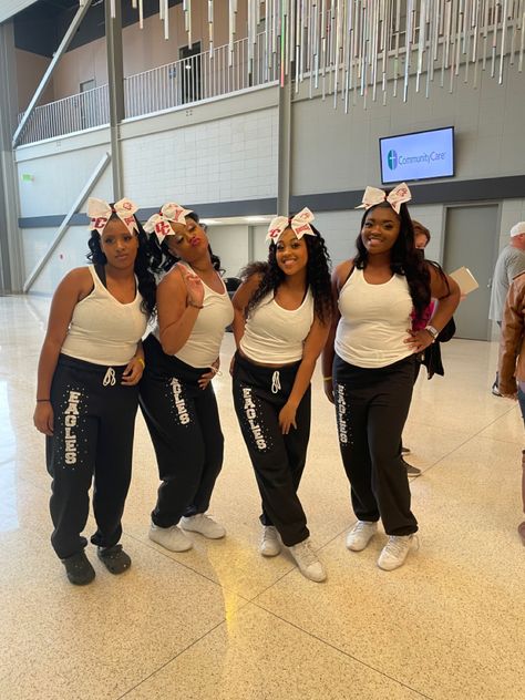 High School Dance Team Aesthetic, Hbcu Cheer, Dance Team Clothes, High School Dance Team, Majorette Outfits, Cheerleading Videos, Cheer Apparel, Black Cheerleaders, Bestie Board