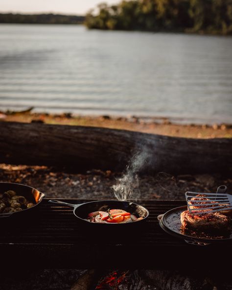 Sometimes simple ingredients are the most beautiful ✨ Fresh nectarines over a wheel of Brie with thyme and almond slivers baked over the campfire in a cast iron skillet = golden hour perfection So delicious served on toasted baguette slices 🏕️🔥🤍 Cast Iron Photography, Farmhouse Food Photography, Toasted Baguette Slices, Farmhouse Food, Baguette Slices, Toasted Baguette, Sliced Baguette, Cast Iron Skillet, Iron Skillet