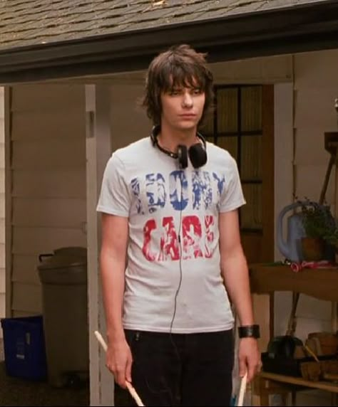 Rodrick Heffley Drums, Roderick Heffley, Devon Bostick Rodrick, Rodrick Rules, Rodrick Heffley, Devon Bostick, Diary Of A Wimpy, Diary Of A Wimpy Kid, Wimpy Kid