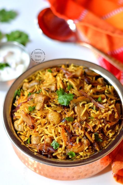 Mushroom Recipes Indian, Veg Biryani Recipe, Mushroom Masala Recipe, Mushroom Biryani, Vegetable Biryani Recipe, Vegetable Biryani, Veg Biryani, Biryani Recipe, Veg Recipes