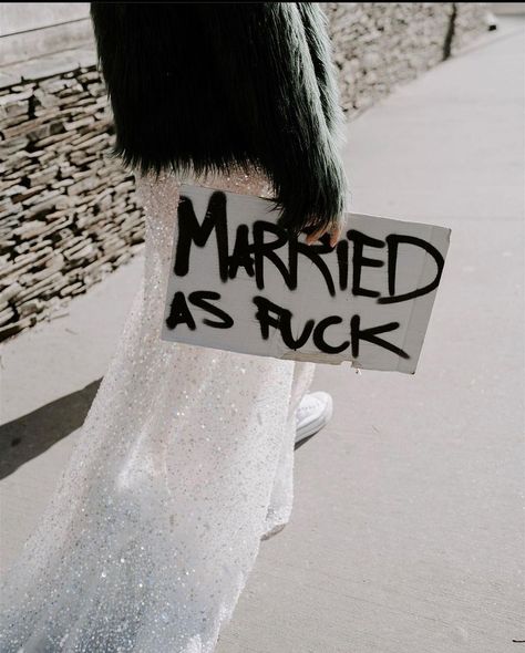 Sweary vibes for the sweary brides…😉 Very cool photo repost from @_untamedcreative_ _ _ _ #marriedaf #unconventionalwedding #altbride… | Instagram Vegas Inspired Wedding, Vegas Themed Wedding, Alt Bride, Engagement Party Diy, Married In Vegas, Flower Crown Bridesmaid, Rock N Roll Wedding, Vegas Weddings, The Vegas