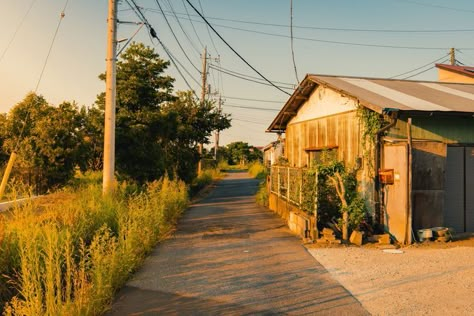 Japan Countryside, Japan Life, Music On Spotify, Japan Aesthetic, Aesthetic Japan, Color Studies, Cinematic Photography, Photo Reference, Pretty Places