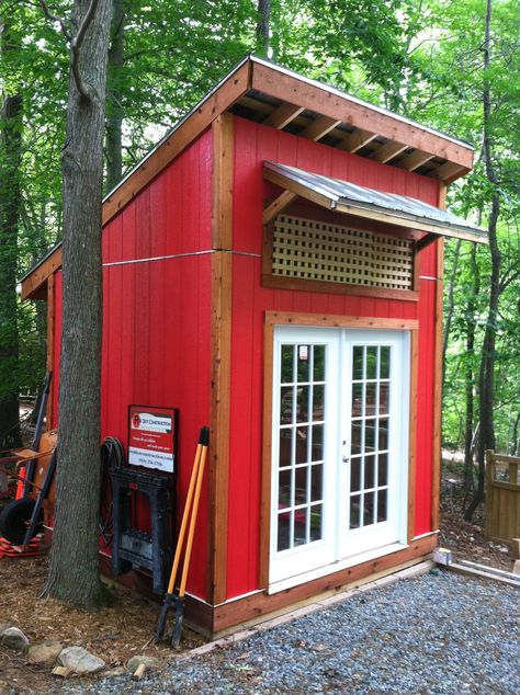 Love this cute and handy storage shed! Storage Shed Design, Woodsy Cottage, Shed Design Ideas, Wooden Storage Sheds, Red Shed, Patio Pictures, Backyard Storage Sheds, Shed Ideas, Craft Shed