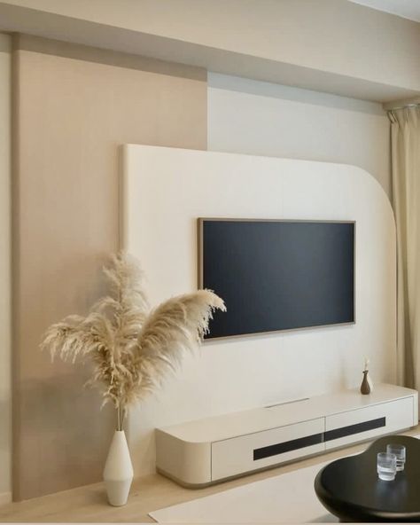 Tv Unit Minimal, Scandinavian Tv Wall, Modern Tv Console Design, Tv Console Bedroom, Media Console Ideas, Decor Tv Console, Minimal Tv Unit, Ikea Media Console, Tv Console Ideas