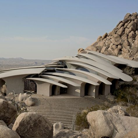 A Sublime Example of Organic Architecture in Joshua Tree | Architectural Digest Masterplan Architecture, Corbusier Architecture, Le Corbusier Architecture, Zaha Hadid Architecture, Hospital Architecture, Pavilion Architecture, Architecture Portfolio Design, Plans Architecture, Desert House