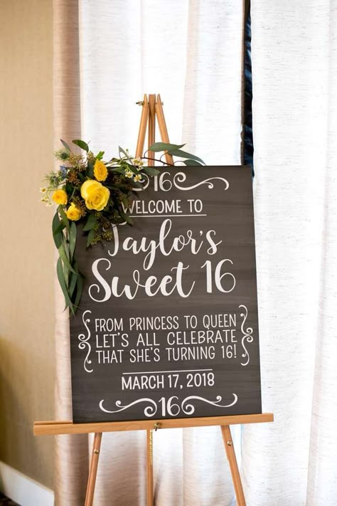 Party Ideas Sweet 16, Sweet 16 Sign, Sweet 16 Party Themes, Sweet 16 Party Decorations, Sweet 16 Themes, 16th Birthday Decorations, Sweet 16 Decorations, Sweet 16 Party, Sweet Sixteen Parties