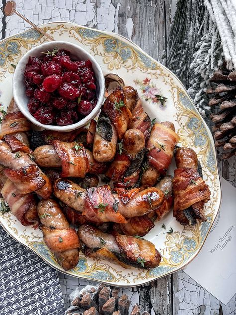 Pigs in Blankets - In Good Taste Easy Christmas Dinner Ideas, January Food, Christmas Soiree, Autumn Dishes, Bacon And Sausage, Viking Food, Pigs In Blankets, Easy Christmas Dinner, Family Lunch