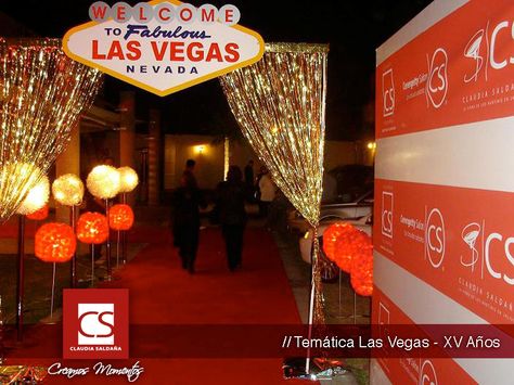 Las Vegas Decoración temática Vegas Party Backdrop, Night In Vegas Prom Theme, Las Vegas Decorations Ideas, Viva Las Vegas Party Theme, Las Vegas Theme Party, Vegas Decorations, Casino Prom, Vegas Party Decorations, Vegas Prom