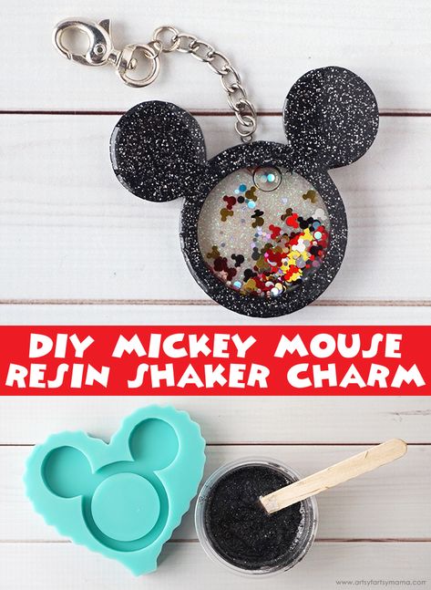 Mickey Mouse Resin Shaker Charm #resincrafts #disney #mickeymouse #disneycrafts #mickey #resin #keychain #diykeychain #disneyfan Diy Mickey Mouse, Mickey Mouse Crafts, Shaker Charm, Disney Diy Crafts, Mouse Crafts, Diy Resin Projects, Resin Jewelry Diy, Resin Keychain, Acrylic Keychains