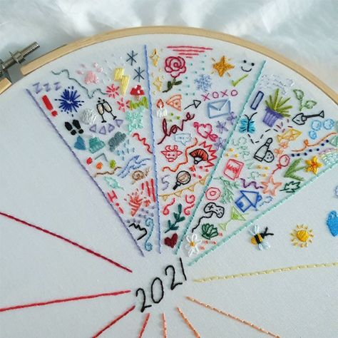 How to Create a Year of Stitches from Hobbycraft Fabric Pen, Hand Embroidery Projects, Embroidery Patterns Free, Sewing Embroidery Designs, Hand Embroidery Art, Hand Embroidery Stitches, Free Embroidery, Embroidery Inspiration, Embroidery Tutorials