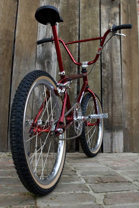 1985 Powerlite - BMXmuseum.com Bmx Bandits, Bmx Cruiser, Bmx Street, Vintage Bmx Bikes, Schwinn Bike, Bmx Bicycle, Bmx Freestyle, Custom Bicycle, Bike Style