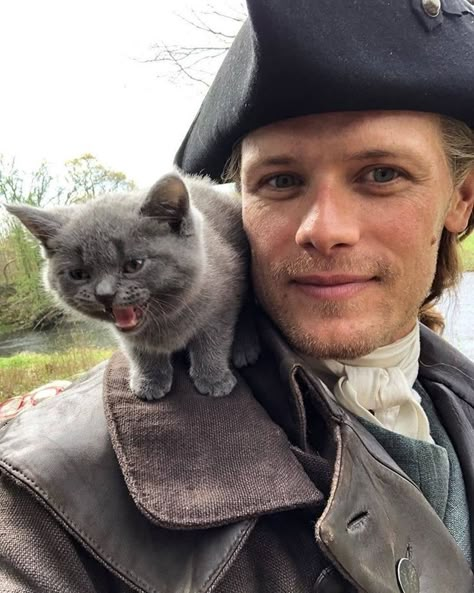 Catriona Balfe, Men With Cats, John Bell, Sam Hueghan, James Fraser Outlander, The Fiery Cross, Jamie Fraser Sam Heughan, Outlander Casting, Jamie Fraser Outlander