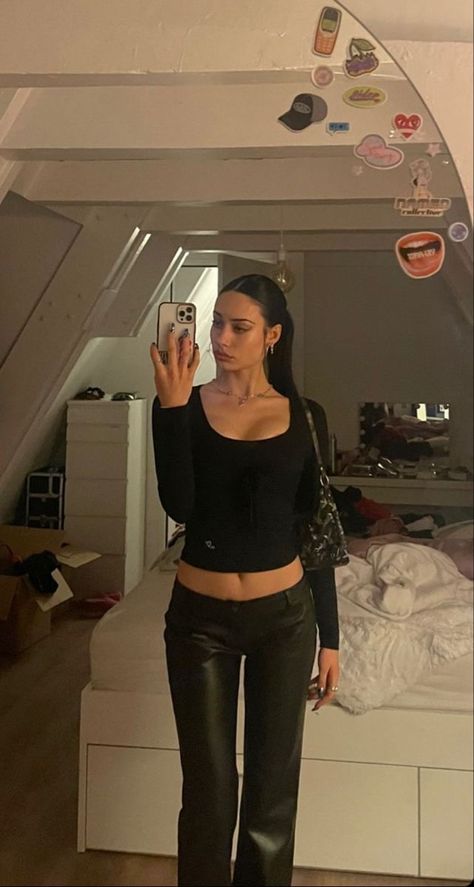 Kayla Shyx Outfits, Models Off Duty Style, Dark Feminine Aesthetic, Pinterest Outfits, Feminine Aesthetic, Swaggy Outfits, Fashion Killa, Aesthetic Outfits, Y2k Fashion