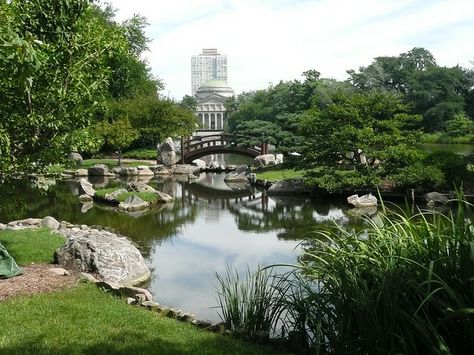 Behind the Museum of Science and Industry in Hyde Park, south side of Chicago lies a traditional Japanese garden. It was constructed for the World's Fair of 1893, in collaboration with Japan. Chicago Garden, Chicago Itinerary, Buckingham Fountain, Natures Path, Urban Heat Island, Lake Shore Drive, Millennium Park, Grant Park, Michigan Avenue