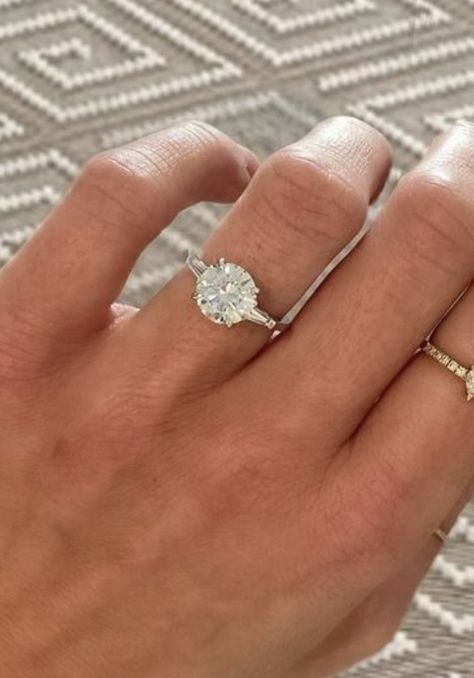 Circle Cut Wedding Ring, 3 Ct Round Engagement Ring, Wedding Manifestation, Circle Engagement Rings, Engament Rings, Circle Ideas, Pave Band Engagement Ring, Etta James, Hunter King