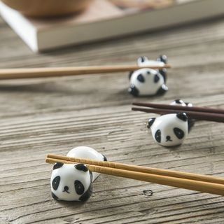 Buy Modern Wife Panda Chopsticks Rest (Set) at YesStyle.com! Quality products at remarkable prices. FREE Worldwide Shipping available! Sushi Platte, Chopsticks Rest, Brush Rest, Chop Sticks, Diy Air Dry Clay, Air Dry Clay Projects, Sculptures Céramiques, Chopstick Holder, Chopstick Rest