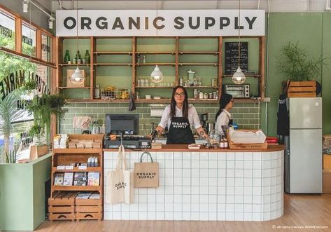 Tiled Island, Tiled Bar, Bar Facade, Organic Juice Bar, Kitchen Bar Lighting, Organic Cafe, Juice Bar Design, Island Restaurant, Display Refrigerator