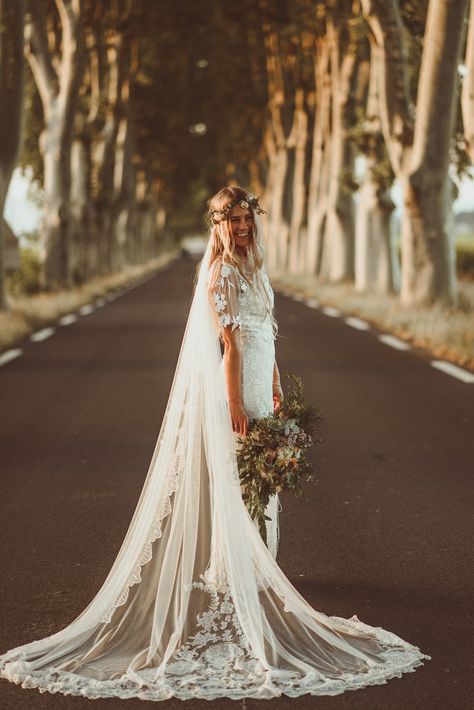 Veil And Flower Crown, Veil With Flowers In Hair, Flower Crown With Veil Hair Down, Bridal Flower Crown With Veil, Wedding Flower Crown Veil, Veil With Flower Crown, Flower Crown And Veil, Flower Crown With Veil, Flower Crown Wedding Veil