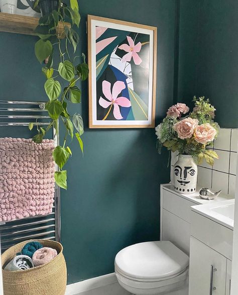 How to Use Green in Interior Design for a Calm Home - Melanie Jade Design Teal Bathroom Ideas, Dark Green Bathrooms, Green Wall Color, Green Bathroom Decor, Jade Design, Teal Bathroom, Small Toilet Room, Downstairs Toilet, Small Toilet