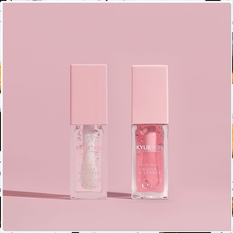 Looking for a lip gloss that stays put all day? Look no further than our top rated lip glosses. These glosses are formulated with ingredients that keep your lips looking hydrated and glossy all day long. Koleksi Makeup, Alat Makeup, Kylie Skin, Lip Oils, Kylie Lips, Makeup Needs, Makeup Items, Makeup Pictures, Kylie Cosmetics