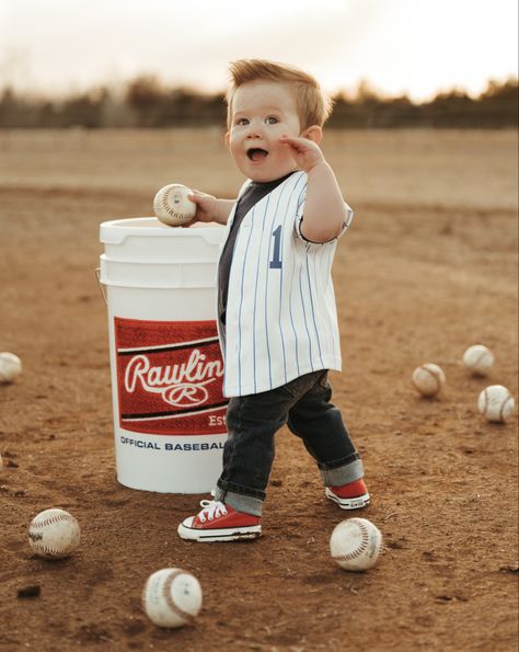 Rookie Year 1st Birthday Cake, Rookie Of The Year Smash Cake Photos, 1st Birthday Baseball Theme Photo Shoot, Rookie Year Pictures, Baseball Smash Cake Pictures, Baseball First Birthday Photo Shoot, 1st Birthday Baseball Photoshoot, First Birthday Baseball Theme Pictures, Toddler Baseball Photoshoot