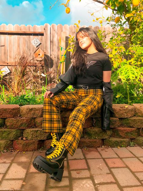 Yellow Plaid Boots, Platform Boots Photoshoot, Yellow Goth Outfit, Yellow Punk Outfits, Yellow Alt Outfit, Yellow Grunge Outfit, Plaid Pants Outfit Grunge, Yellow Plaid Pants Outfit, Yellow Hat Outfit