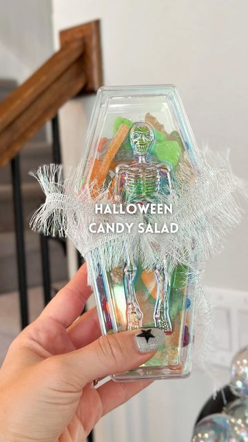 Kristin Miller | Creator | Dallas, TX on Instagram: "Whoever sent you this wants to make a candy salad with you🍬🎃Comment “treat” to get everything i used sent directly to your DMs! Candy salad is a spooktacular thing to bring to any party, movie night or gathering! Or gift it in fun containers to give to those you love👻Follow along for more ideas!  • The containers are from dollartree, comment “treat” and ill send you the link & head to my @shop.ltk for all the supplies! • #candysalad #halloweencandy #giftidea #halloweentreats #falldessert #movienight #sourcandy #sweets #halloweenideas" Halloween Candy Salad, Coffin Treats, Party Movie Night, Candy Salad, Halloween Shots, Candy Kabobs, Dollar Tree Halloween, Halloween Coffin, Sour Candy